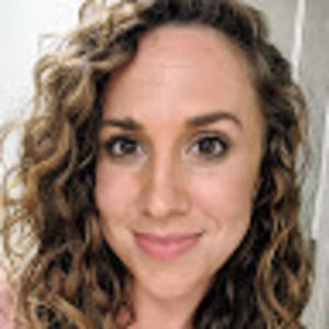 Meet your Posher, Alicia